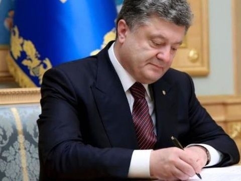 Poroschenko unterzeichnet Donbass-Gesetz